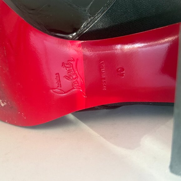 Christian Louboutin Chelsea Booty black embossed crocodile-effect calf leather - Picture 2 of 8